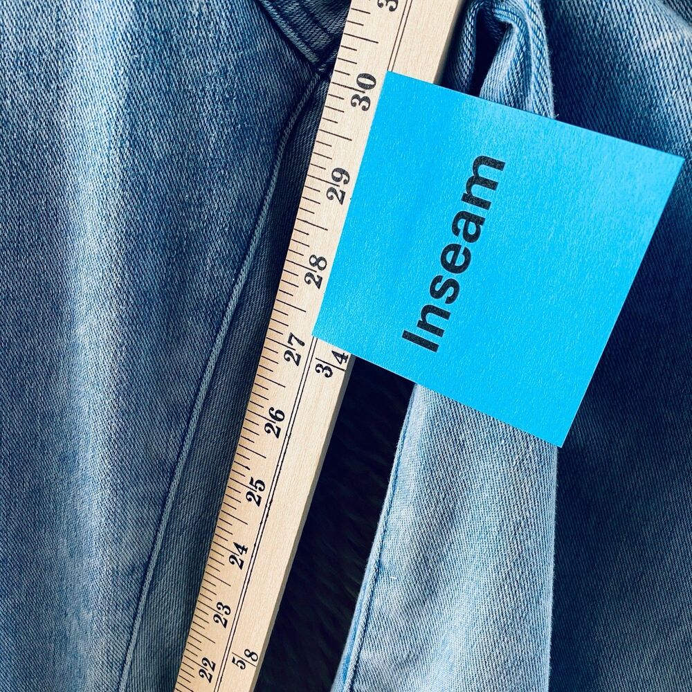 Time and Tru Women's 32x30 Medium Wash Mid Rise Stretch Denim Jeans - Picture 7 of 11